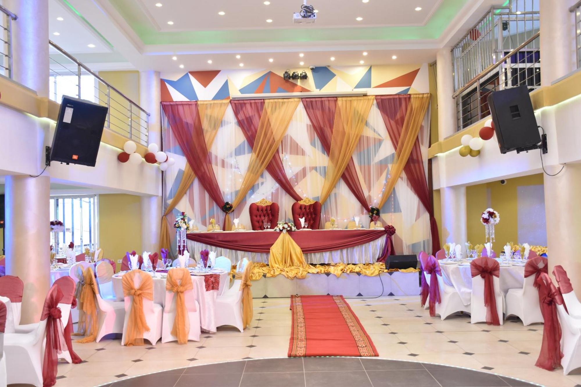 Safyad Hotel Yaoundé Esterno foto