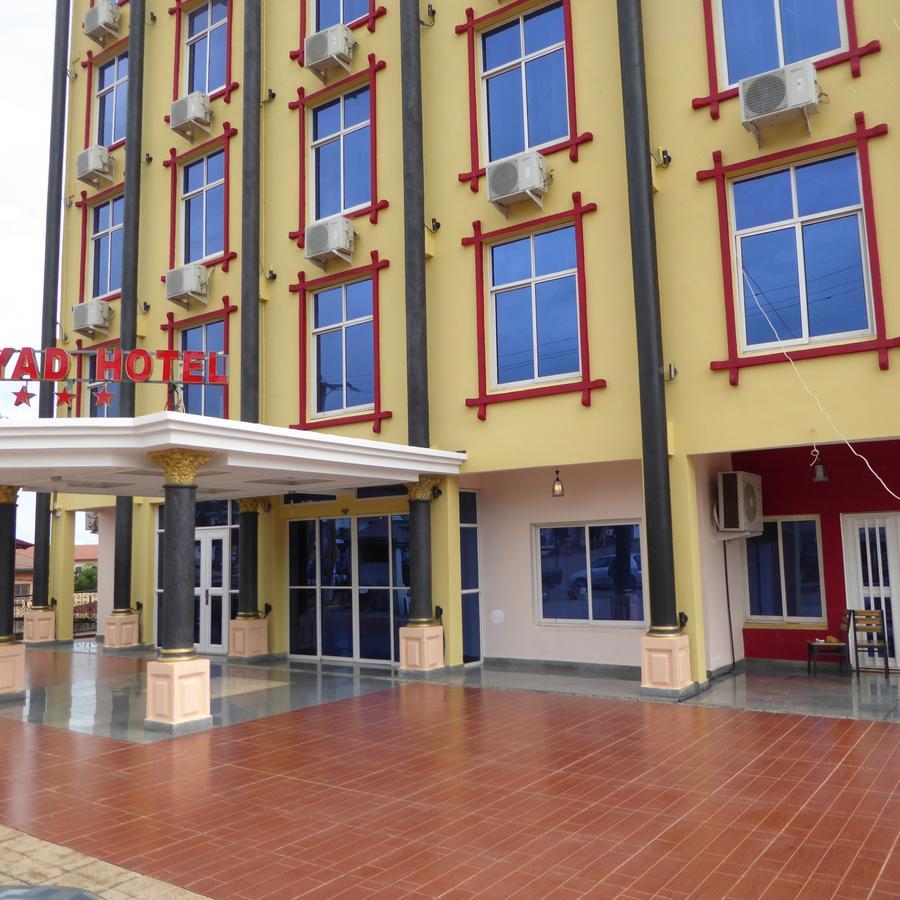 Safyad Hotel Yaoundé Esterno foto
